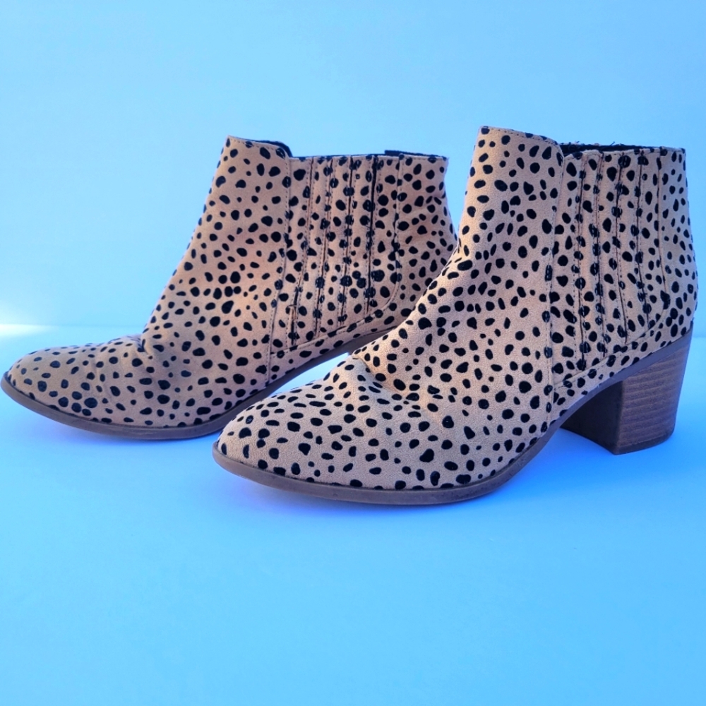 Maurices Women's Leopard Print Ankle Boots Size 7.5‎